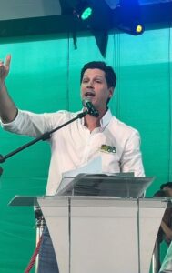 DANIEL VILELA LIDERA PESQUISA PARA O GOVERNO DE GOIÁS; MARCONI PERILLO TEM MAIOR REJEIÇÃO